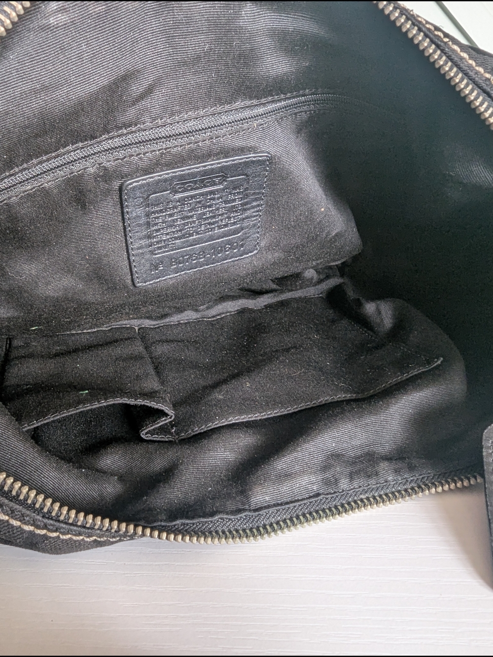 Vintage Coach Soho Signature Jacquard Hobo Bag - Picture 9 of 10